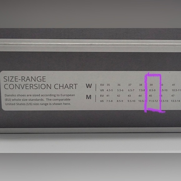 Dansko Ellen bootie size 39 relaxed suede upper in taupe color - Picture 17 of 17